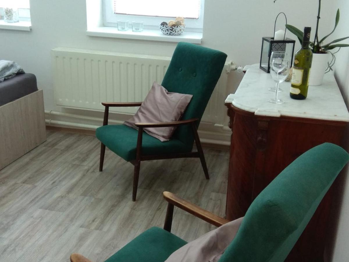 Veselí nad Moravou Apartmany U Splavu מראה חיצוני תמונה